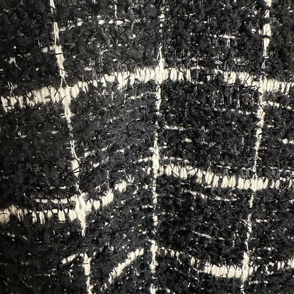 Autres Filles Women's Black Tweed Jacket with beautiful pearl buttons - Picture 9 of 11